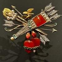 Bijoux : entre contemplations et expertises...