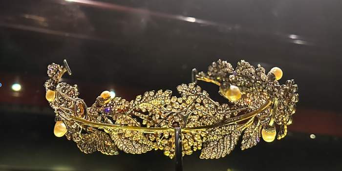 Les bijoux : contemplations au V&A